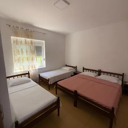 Apartments Lazo-3