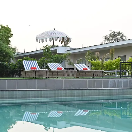 Status Club Resort-2