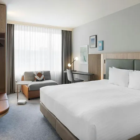 Courtyard By Marriott Zurich North-3
