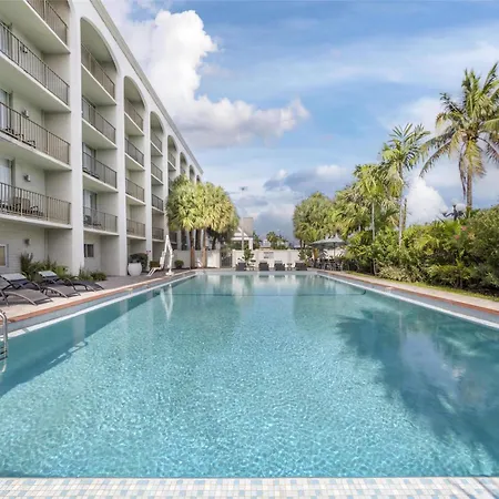 Best Western Plus North Miami-Bal Harbour-2