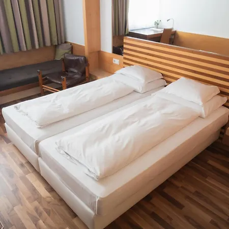City-Hotel-2