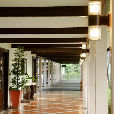 Waterfront Insular Hotel Davao-2