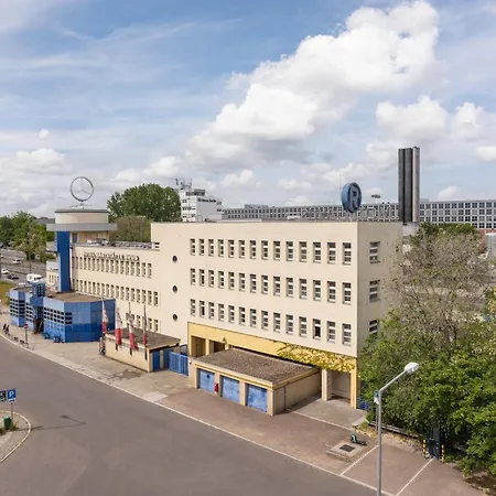 Hotel Und Rasthof Avus-2
