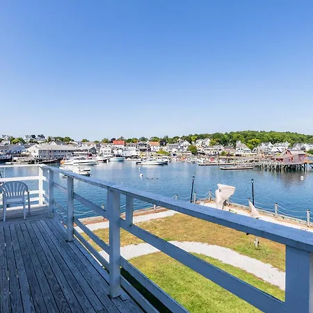 Boothbay Harbor Inn-3