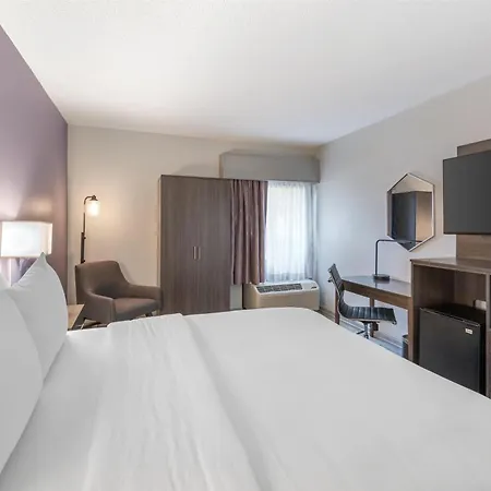 Best Western Hickory-3