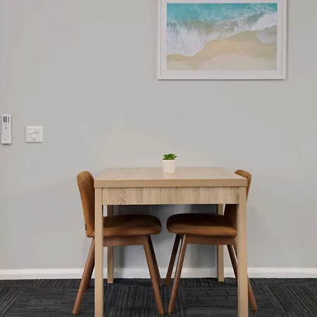 Hive Hotel, Moruya-3