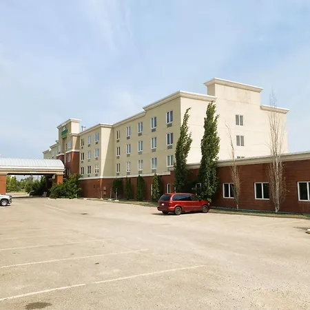 Wingate By Wyndham Fort Saskatchewan-3