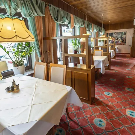 Sporthotel Goebel Garni-3