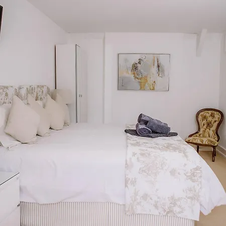 Leygreen Farmhouse B&B-2