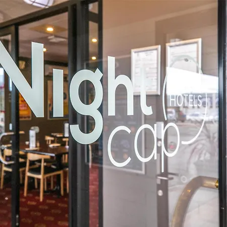 Nightcap At Hendon Hotel-3