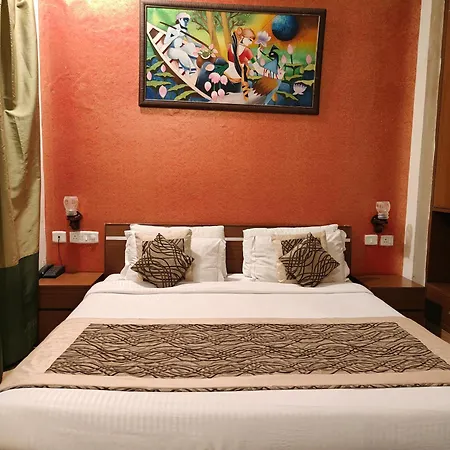 Tavisha Villa Golf Course Mg Road-3