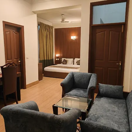 Tavisha Villa Golf Course Mg Road-2