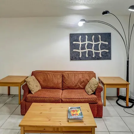 Richard'S Motel Studios-3
