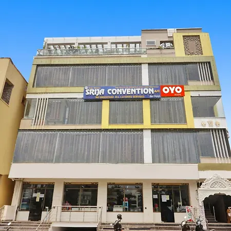 Super Hotel O Dk Reddy Square-3