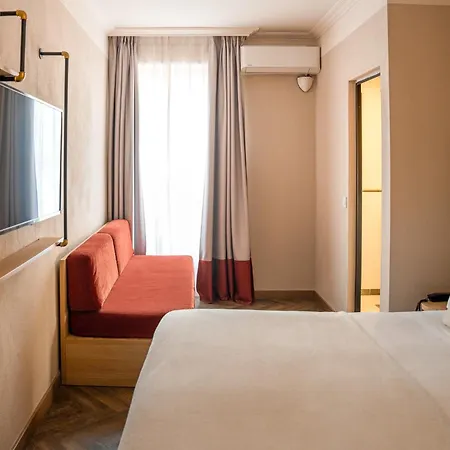 Honest Sevilla Hotel-3