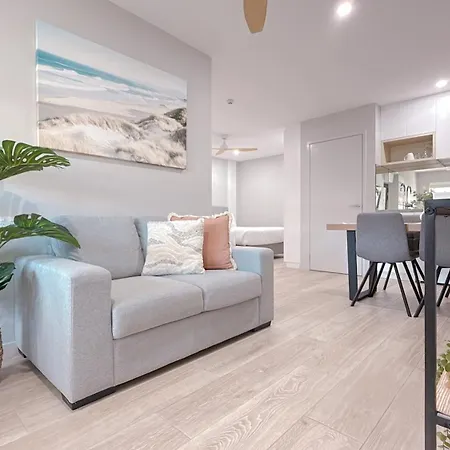 Belmoral Corporate Suites (Adults Only)-3