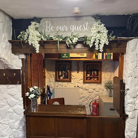The Drovers Arms-3