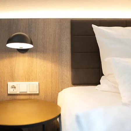 Stadthotel Dinklage, Self Check-in&Restaurant direkt am Hotel-3