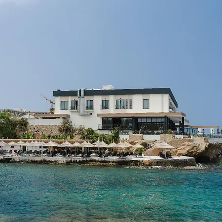 Shayna Beach Club-2