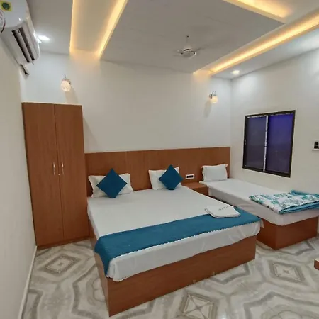 The Nirmala Palace 600 Mitr Only Ram Temple-2