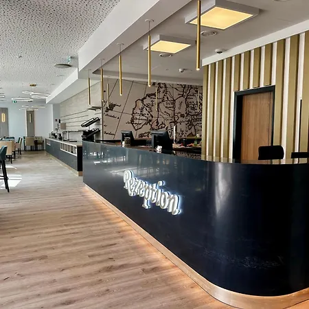 Central Hotel-2