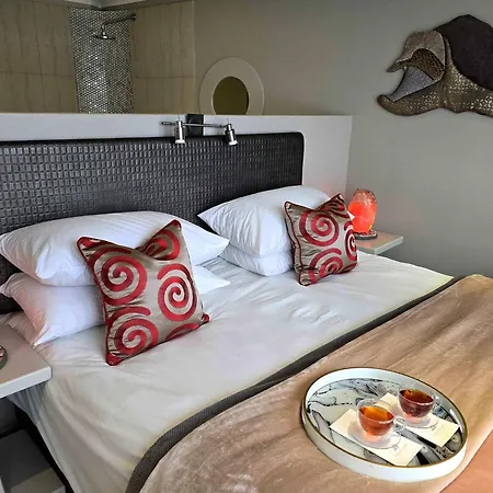 Crystal Lagoon Lodge-2