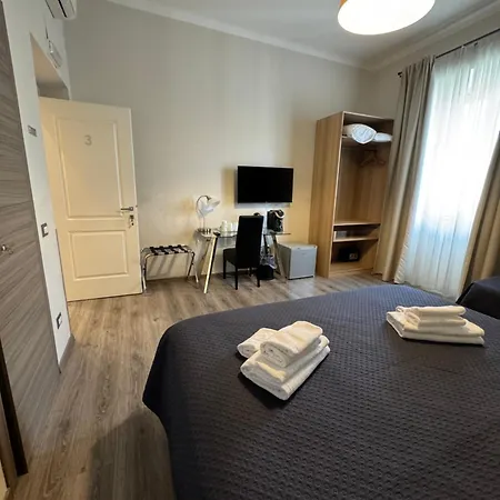 Rhs Rienzo Suites Guesthouse-2