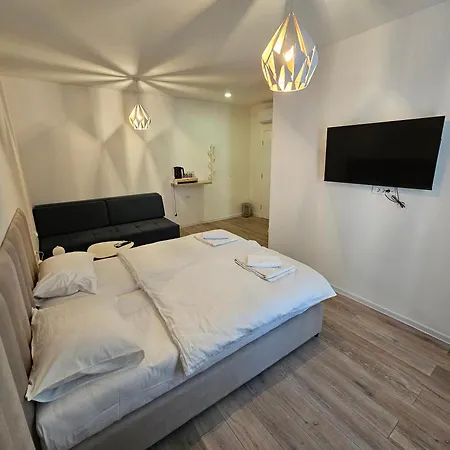 Riverside Residence-3