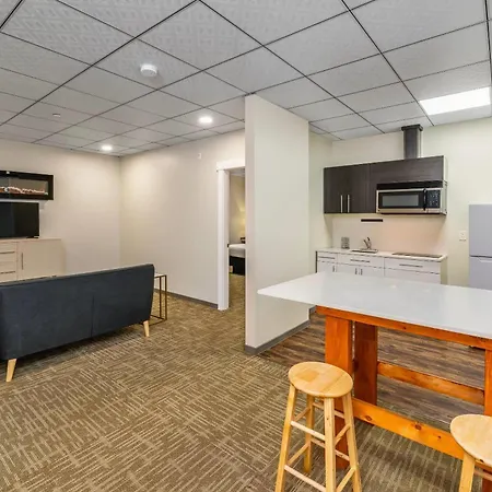 Quality Inn Sunshine Suites-2