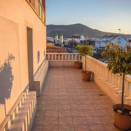 Hotel Holy-3