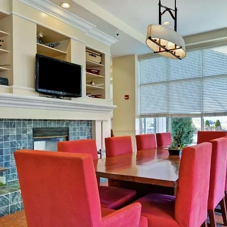 Hilton Garden Inn Oshkosh-2