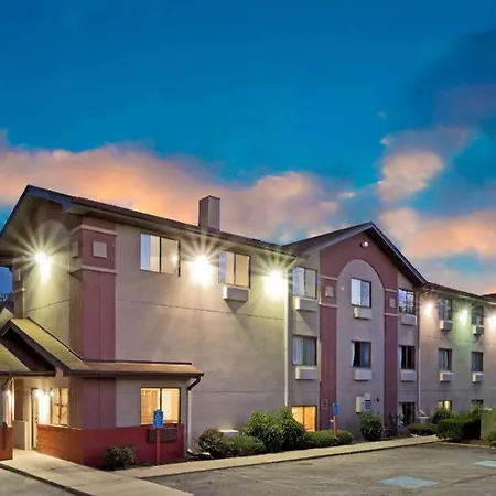 Super 8 By Wyndham Lexington Park/California Area-3