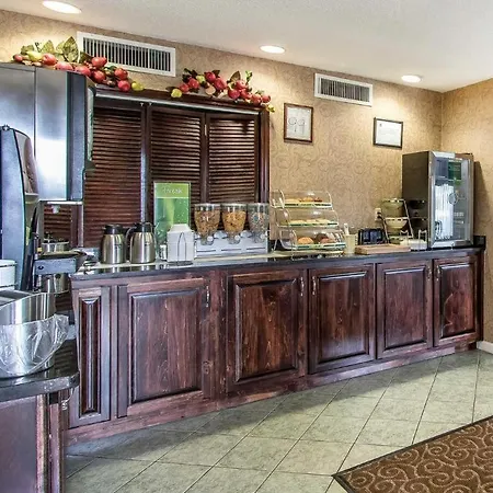 Quality Inn Andalusia-3