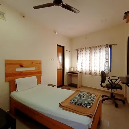 Vrp Guest House-3