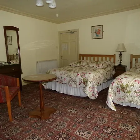 Averon Guest House-3