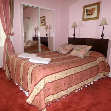 Averon Guest House-2
