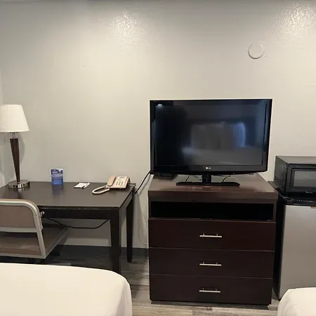 Travelodge By Wyndham Sacramento / Rancho Cordova-2