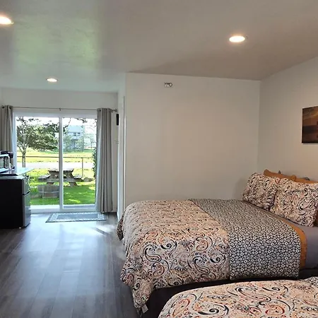 Pacific City Inn-3