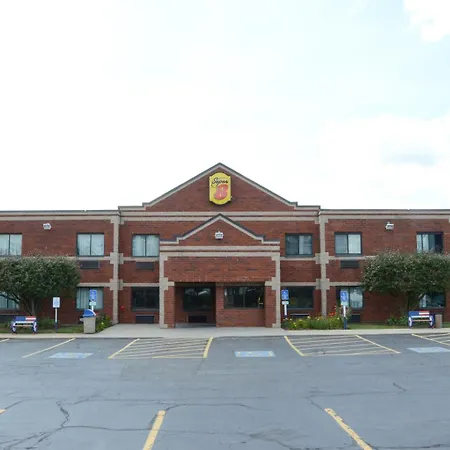 Super 8 By Wyndham Elgin-2
