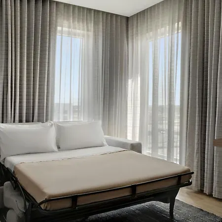 Ac Hotel Cincinnati At Liberty Center-2