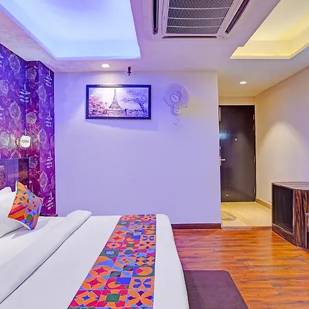 Fabhotel Galaxy - Nr Patel Nagar Metro-3