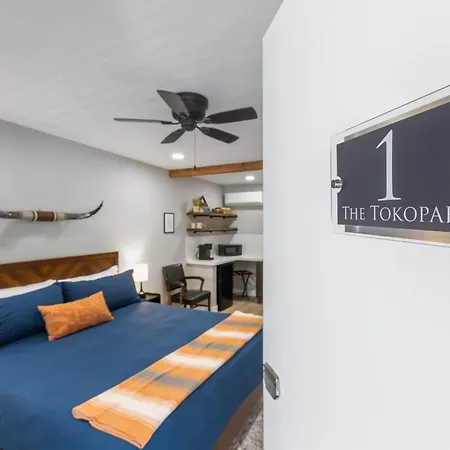 The Tokopah Sequoia Motel Rm 1-2