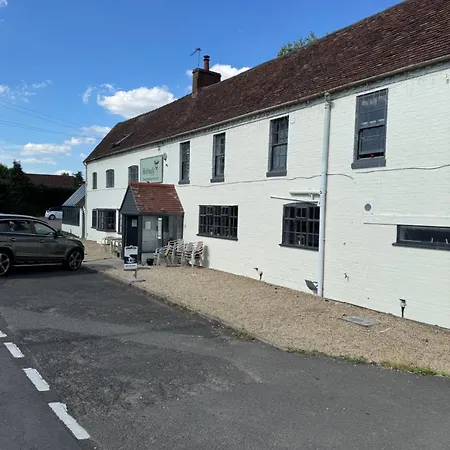The Roebuck Alcester-2