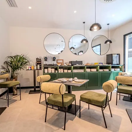 Itc Madrid By Soho Boutique-3