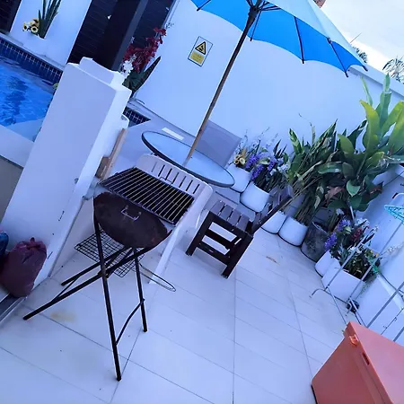 Hunter Hide Pool Villa-2