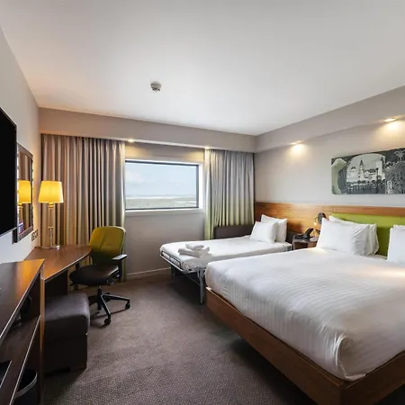 Hampton By Hilton Liverpool John Lennon Airport-2
