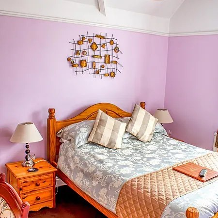 Burleigh House-2