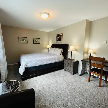 Midnight Sun Inn-3