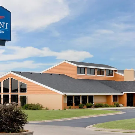Baymont By Wyndham Marshalltown-2
