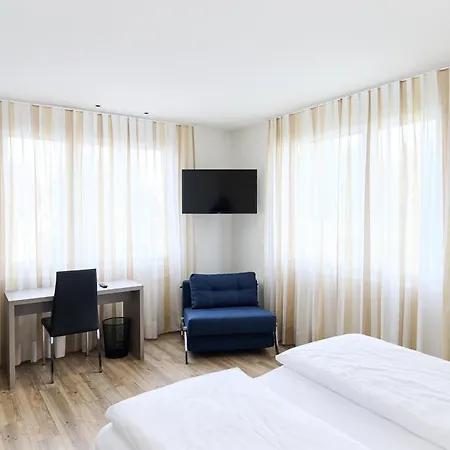 Hotel am Kreisel: Self-Service Check-In Hotel-3